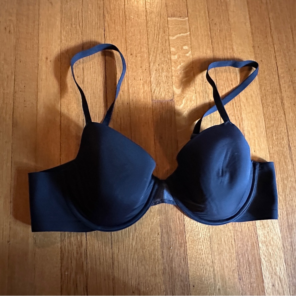 Maidenform Black Bra with Mesh Center, Size 38B